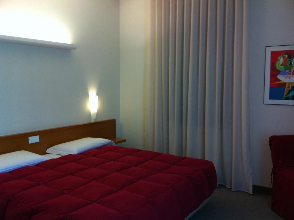 Albergo Al Sole Mezzolombardo Szoba fotó